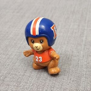Vintage 1983 NFL Huddles Denver Broncos football Mascot Bear PVC Figure. 